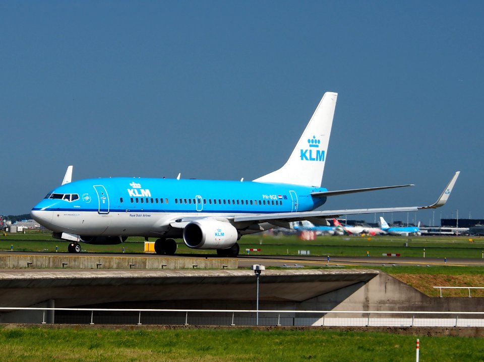 PH-BGE KLM Royal Dutch Airlines Boeing 737-7K2(WL) - cn 30371 pic5