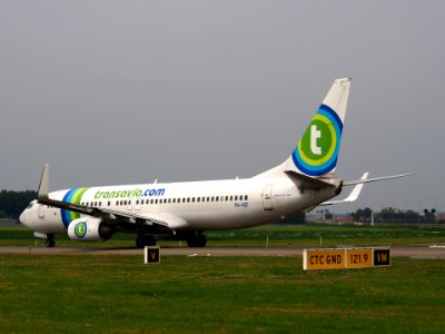 PH-HZI Transavia Boeing 737-8K2(WL) - cn 28380 taxiing 13july2013 pic5