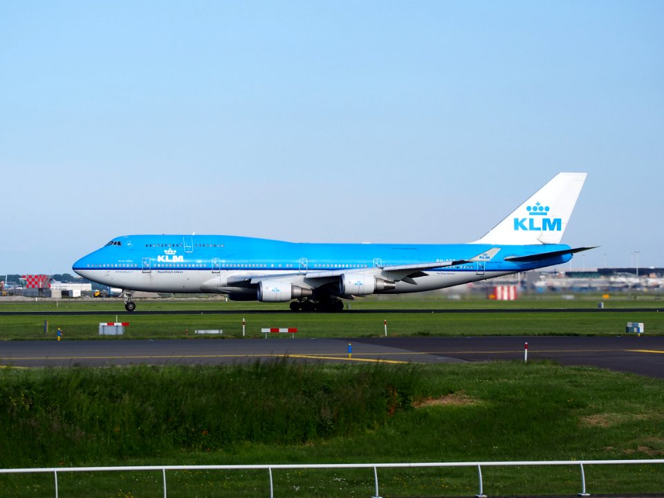PH-BFR at Schiphol (AMS - EHAM), The Netherlands, 18may2014, pic-1