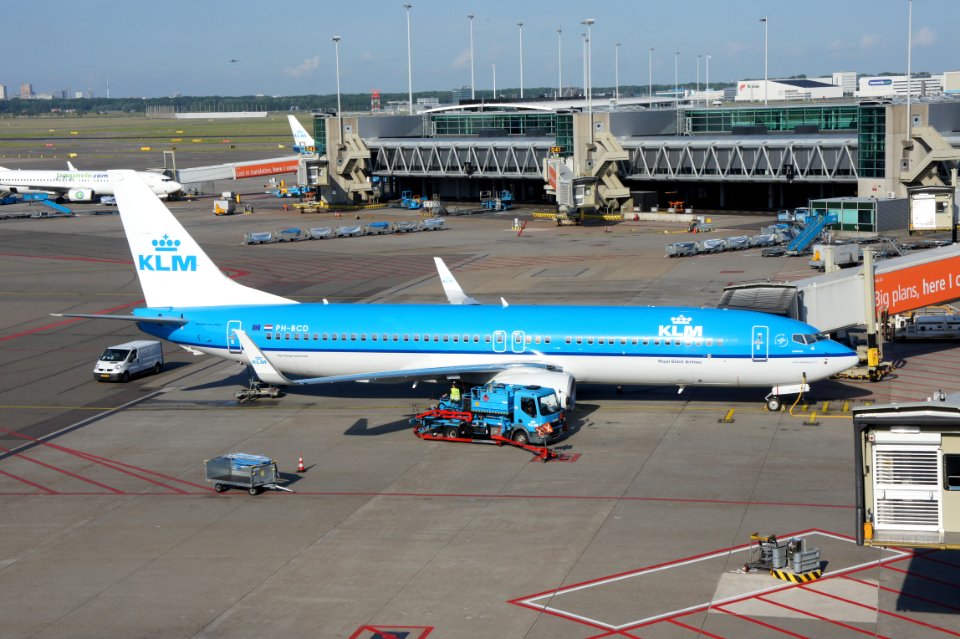 PH-BCD KLM Royal Dutch Airlines Boeing 737-8K2(WL) - cn 42149 at the gate Amsterdam Airport
