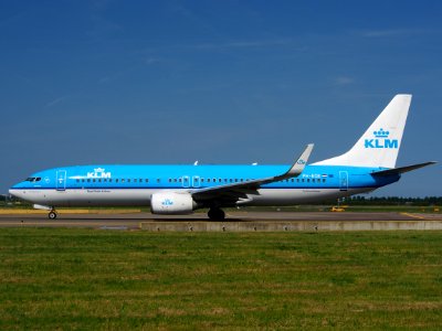 PH-BGB KLM Royal Dutch Airlines Boeing 737-8K2(WL) - cn 37594 pic8