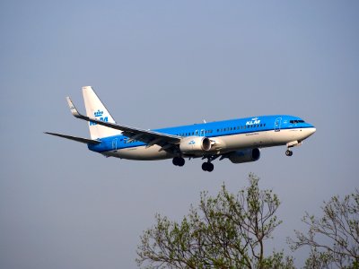 PH-BCD named Redwing landing at Schiphol (AMS - EHAM), The Netherlands, pic2