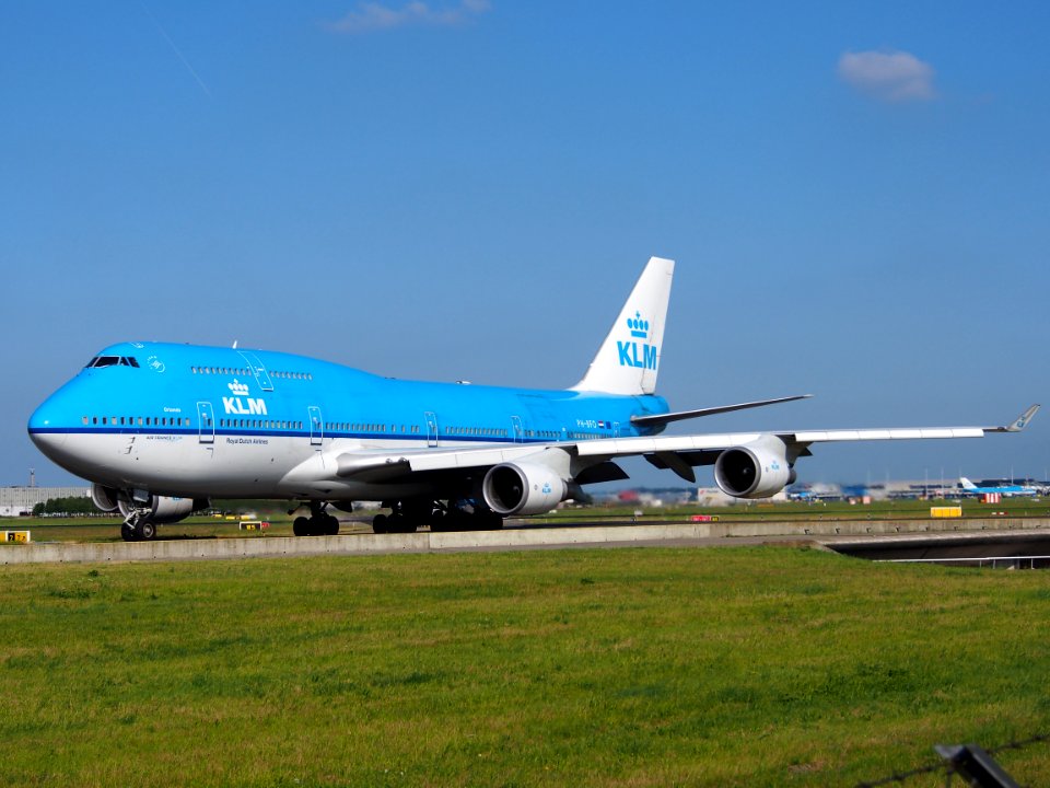 PH-BFO KLM Royal Dutch Airlines Boeing 747-406(M) - cn 25413 taxiing 18july2013 pic-004