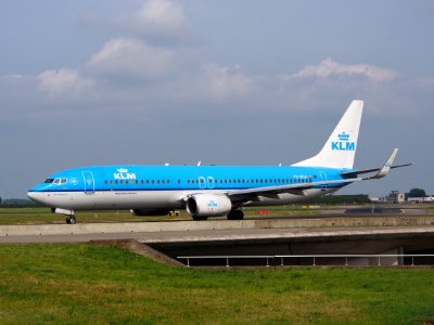 PH-BGA KLM Royal Dutch Airlines Boeing 737-8K2(WL) - cn 37593 14July2013 pic2