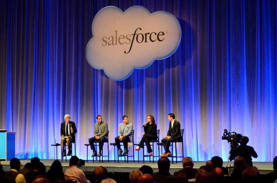 SalesforceCustomerCompanyTour4