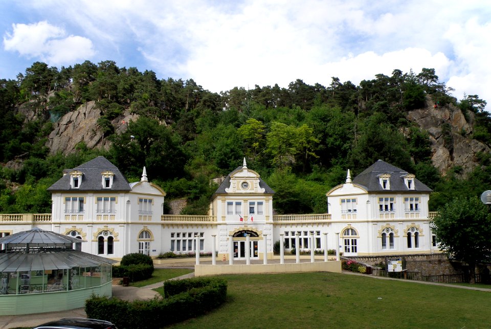 Saint-Nectaire-le-Bas Thermes1
