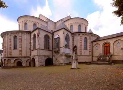 Architecture gothic romanesque church