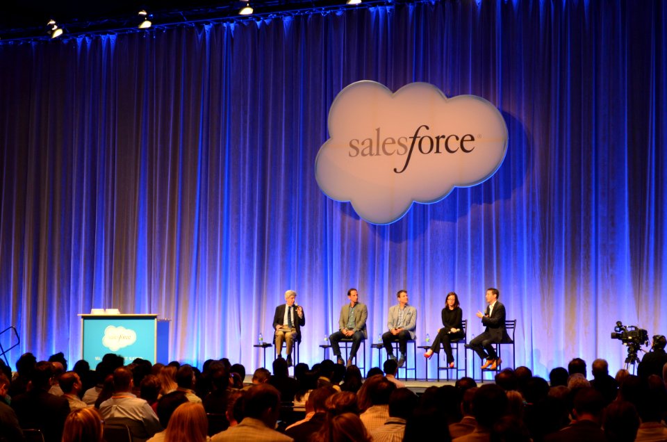 SalesforceCustomerCompanyTour3