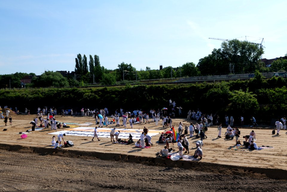 Sand im Getriebe protest A100 Treptower Park 2021-06-05 06