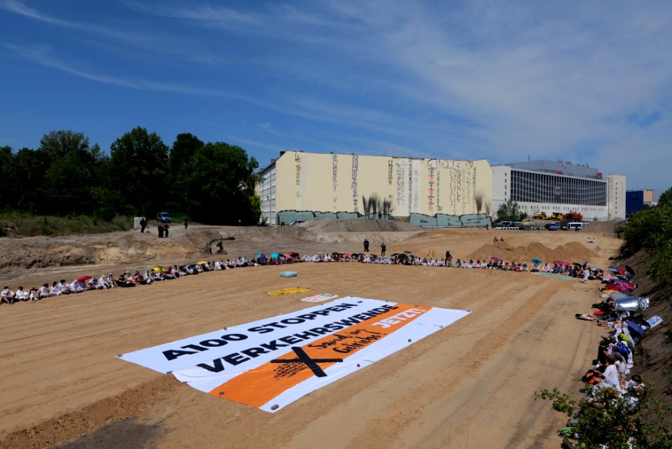 Sand im Getriebe protest A100 Treptower Park 2021-06-05 115