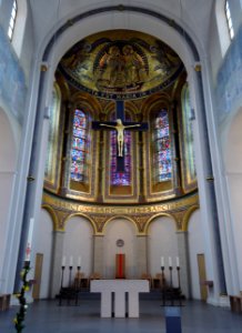 Sankt-Marien-Dom.Hamburg.Kruzifix.Apsis.2 photo
