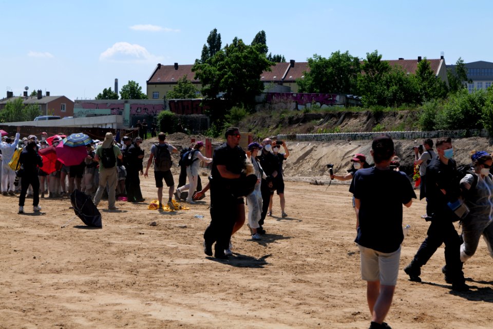 Sand im Getriebe protest A100 Treptower Park 2021-06-05 126
