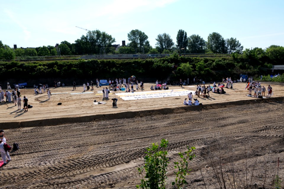 Sand im Getriebe protest A100 Treptower Park 2021-06-05 10