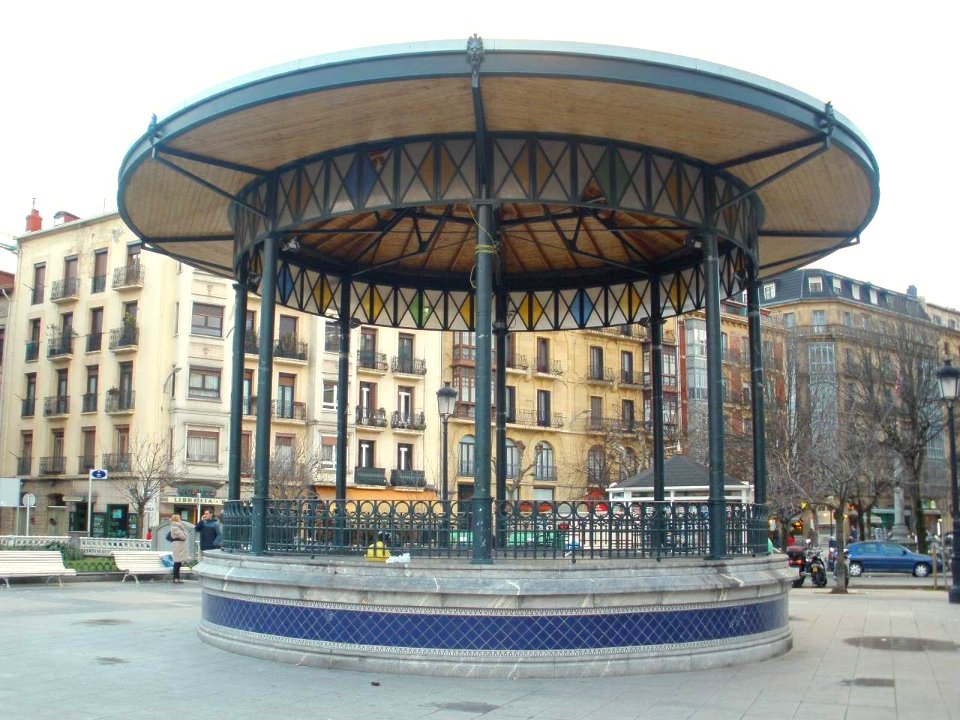 San Sebastián - Plaza de Easo 1
