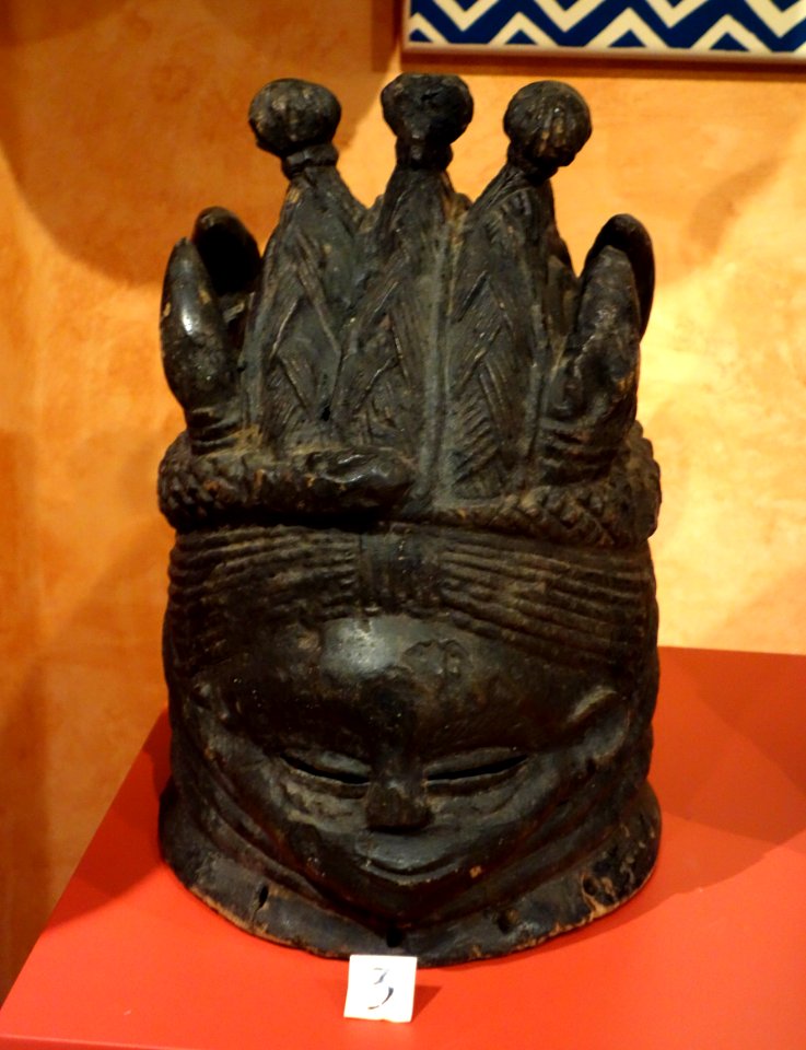 Sande mask, Mende - Glenbow Museum - DSC00253