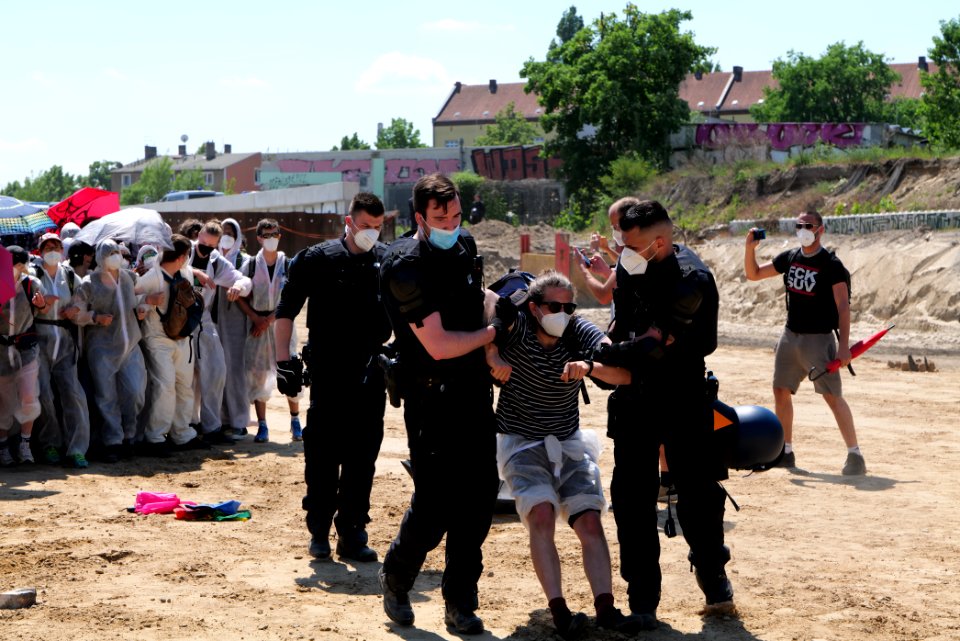 Sand im Getriebe protest A100 Treptower Park 2021-06-05 131