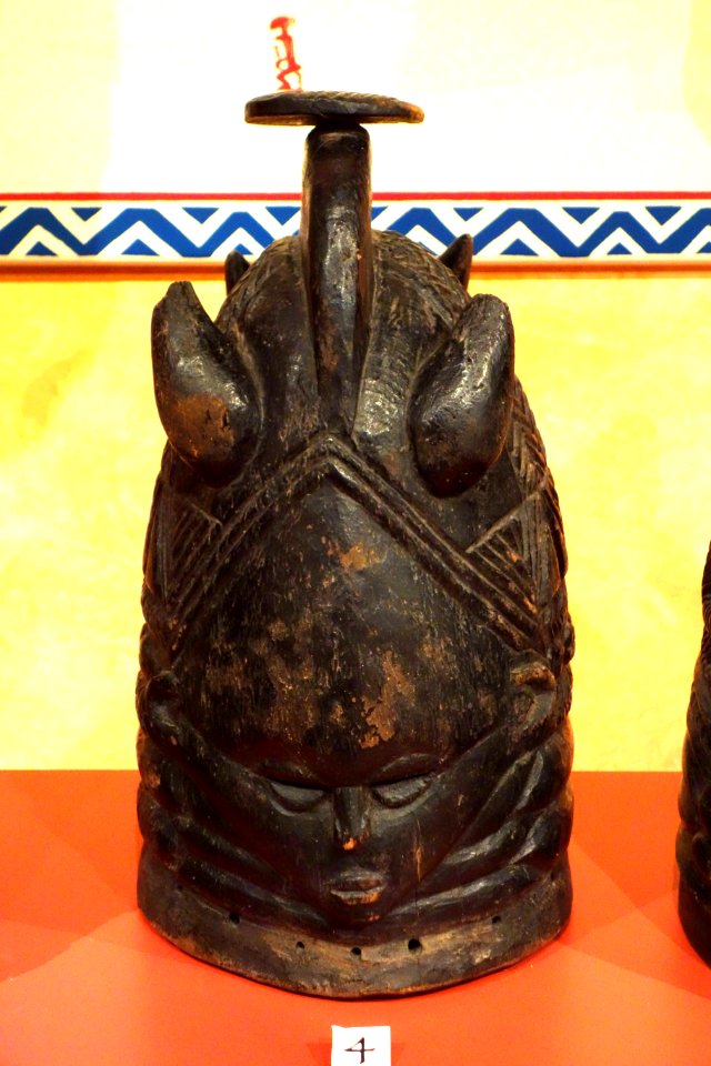 Sande mask, Mende - Glenbow Museum - DSC00256