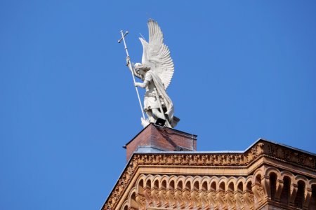 Sankt.Michael.Statue.Glockenturm.P1056614