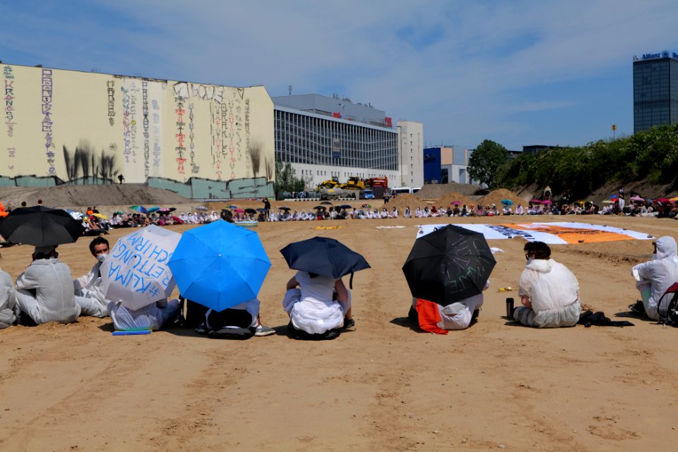 Sand im Getriebe protest A100 Treptower Park 2021-06-05 118