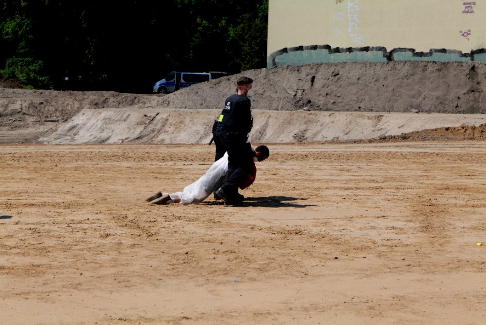 Sand im Getriebe protest A100 Treptower Park 2021-06-05 122