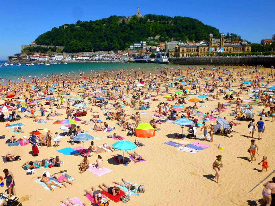 San Sebastián - Playa de la Concha 01 photo