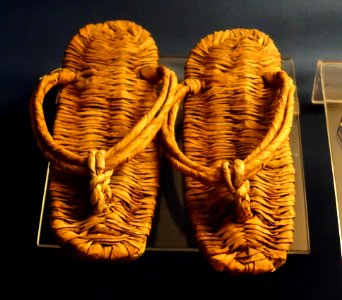 Sandals, Japan, late 20th century, plant fiber, wood - Fernbank Museum of Natural History - DSC09971
