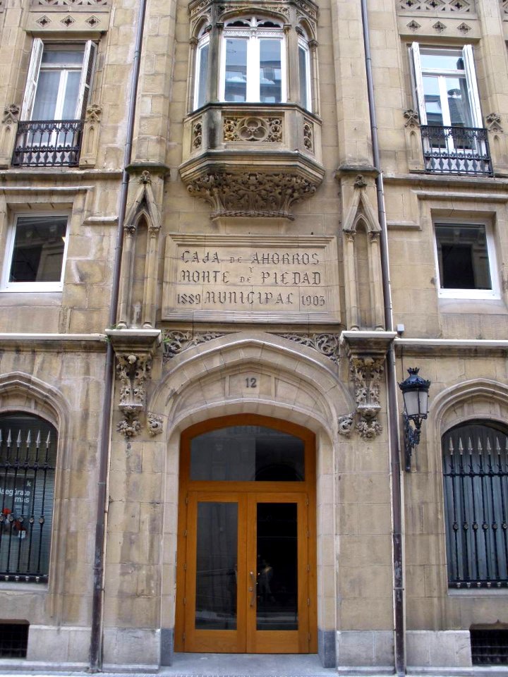 San Sebastian - Caja de Ahorros y Monte de Piedad Municipal (Kutxabank) 08