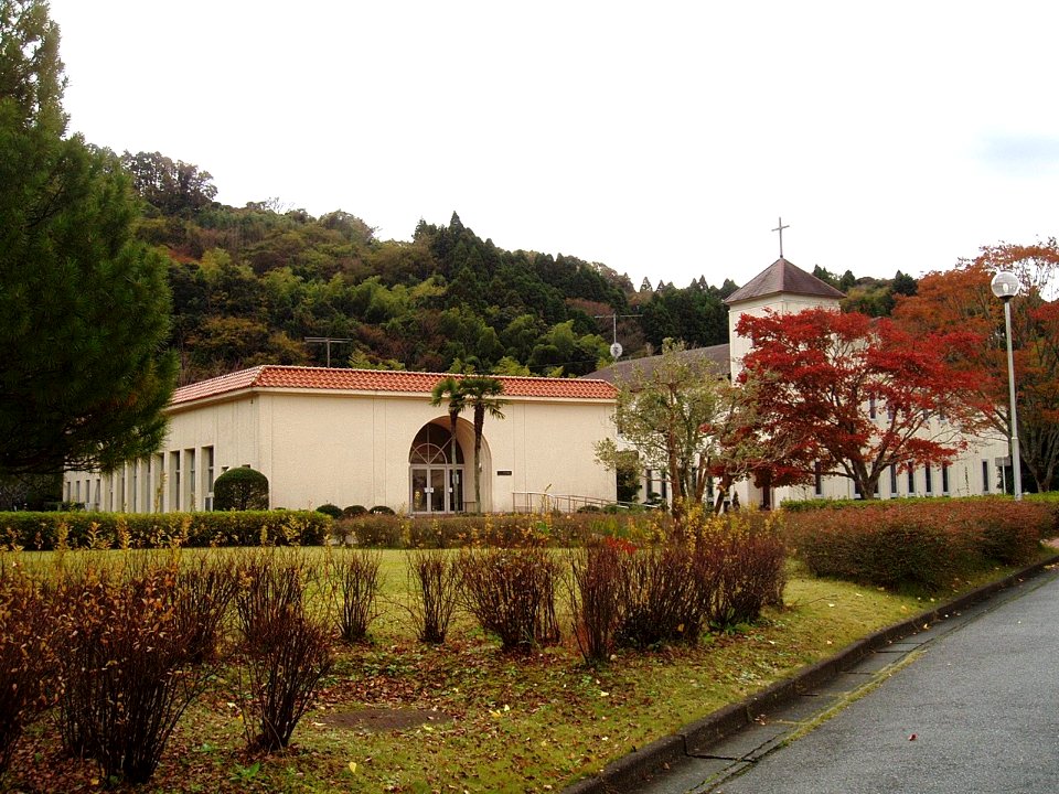 Saniku-Gakuin-College-2012111802