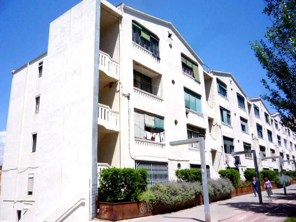 Sant Feliú de Llobregat - Pisos Bertrand 01