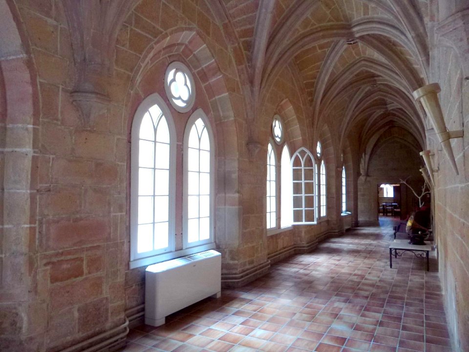 Santa Gadea del Cid - Claustro del Santuario de Santa María del Espino 17