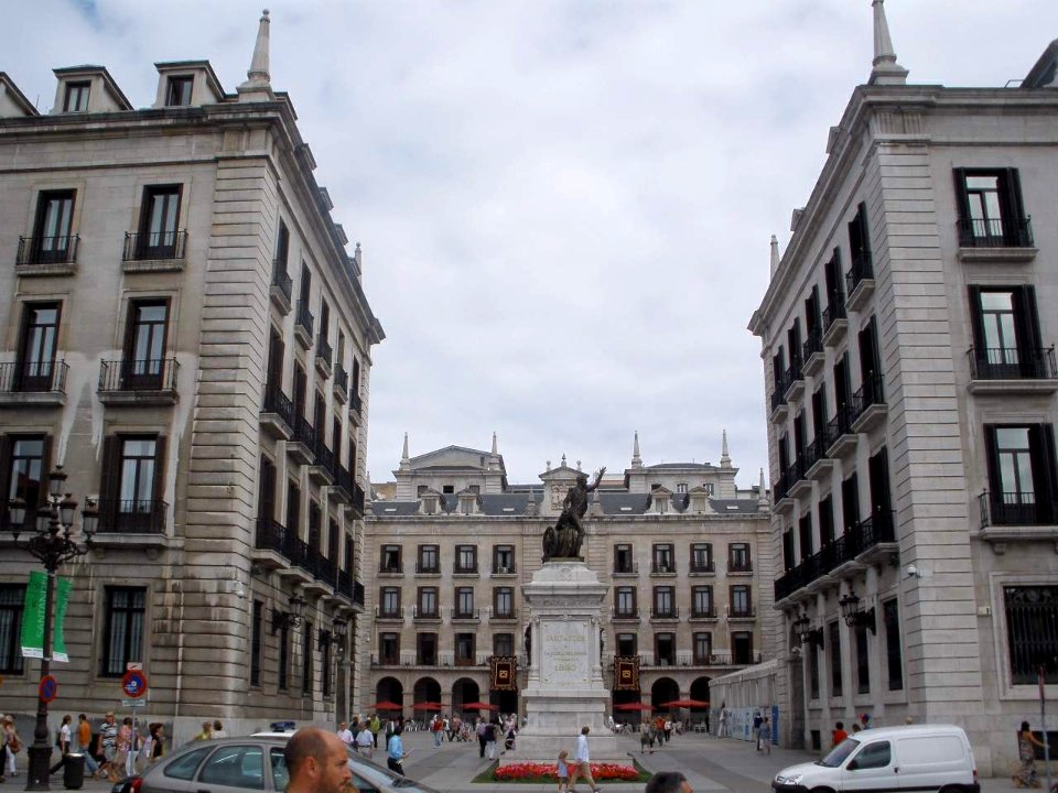 Santander - Plaza Porticada o de Pedro Velarde