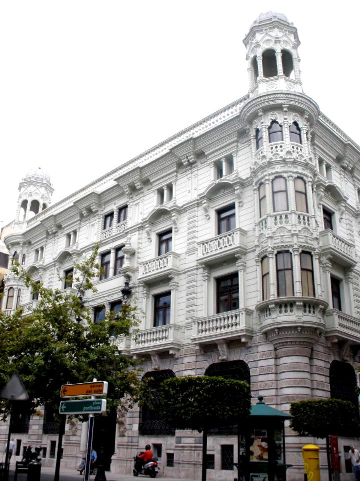 Santander - Banco Mercantil 1