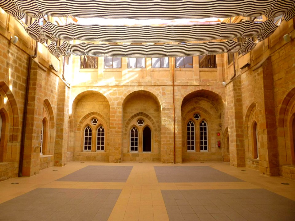 Santa Gadea del Cid - Claustro del Santuario de Santa María del Espino 08