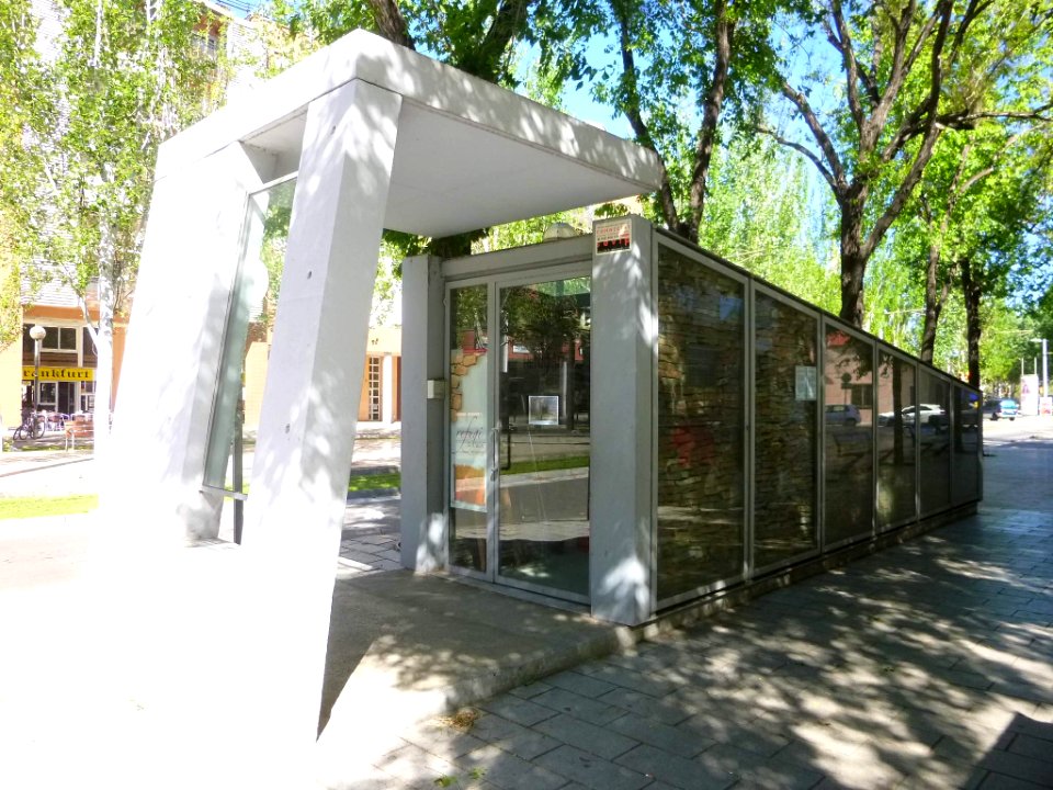Sant Adrià de Besòs- Refugio antiaéreo de la Placeta Macià 1