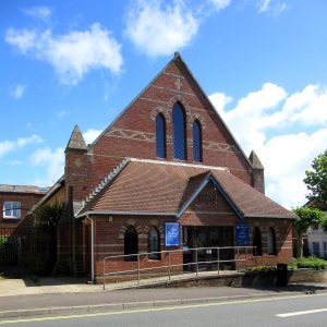Sandown Baptist Church, Station Avenue, Sandown (July 2016) (5)