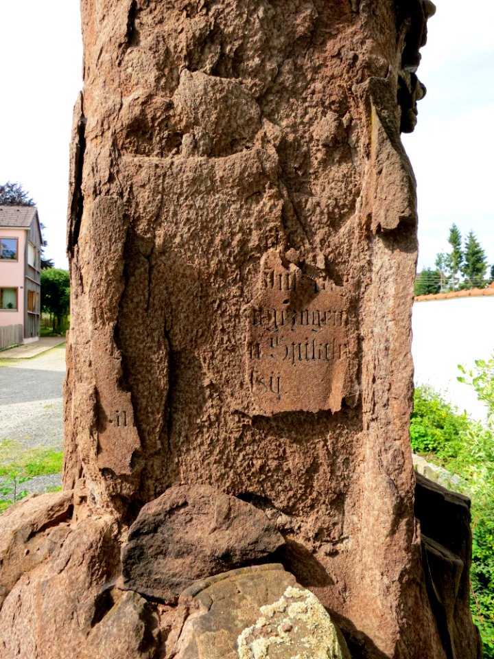 Sandsteinsäule Betzigau 02