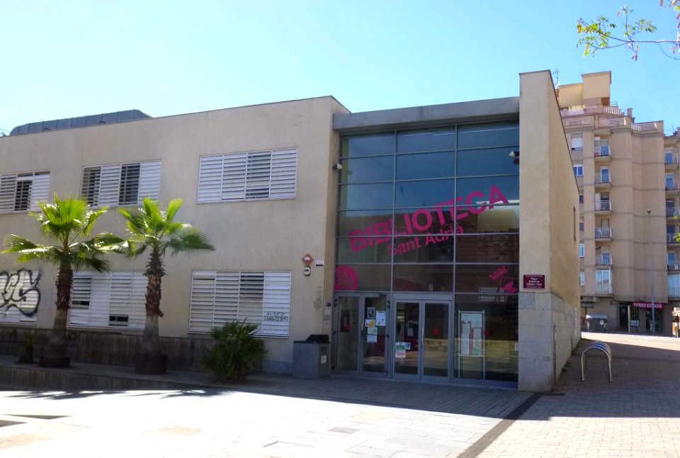 Sant Adrià de Besòs - Biblioteca Sant Adrià