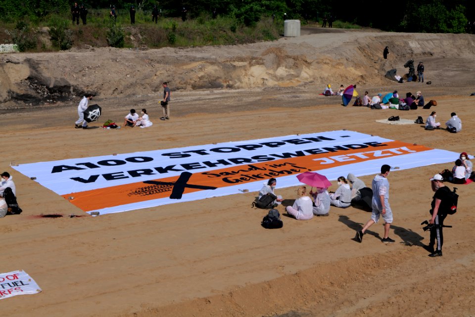 Sand im Getriebe protest A100 Treptower Park 2021-06-05 38