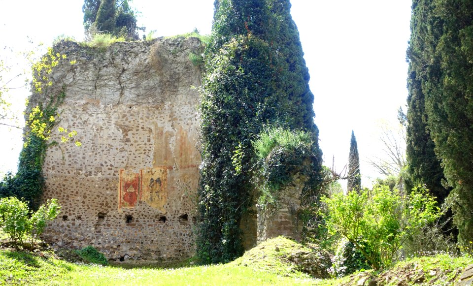Santa Maria Maggiore - Giardino di Ninfa, Italy - DSC02935