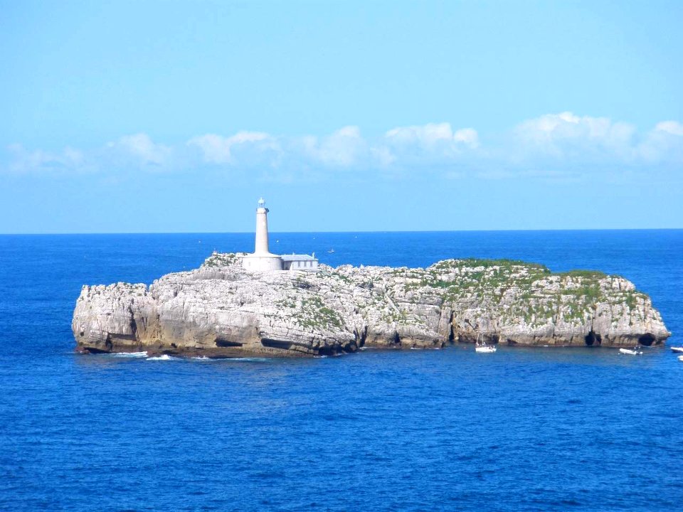 Santander - Bahía de Santander, isla con faro