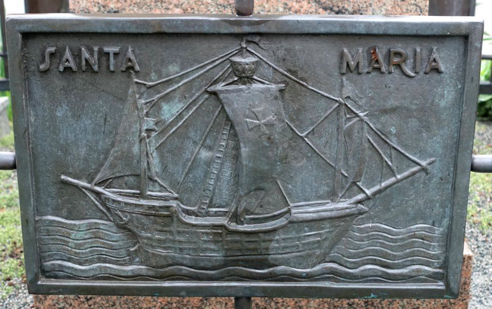 Santa Maria relief - Christopher Columbus by Giovanni Cappelletti, Fonderia Artistica Ferdinando Marinelli, 1953, bronze - Newport, Rhode Island - DSC04119
