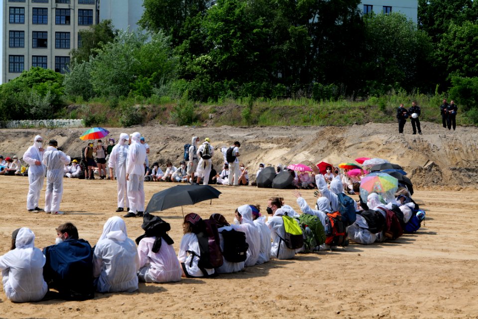 Sand im Getriebe protest A100 Treptower Park 2021-06-05 84