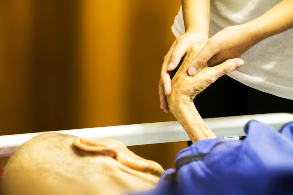 Support elderly patient