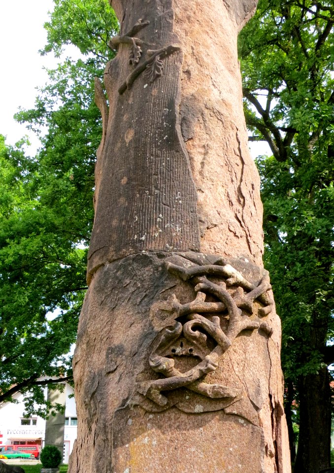 Sandsteinsäule Betzigau 04