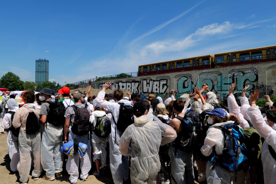 Sand im Getriebe protest A100 Treptower Park 2021-06-05 153