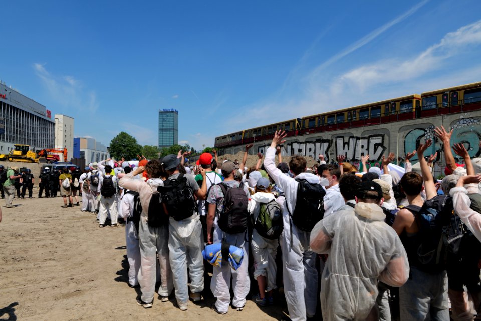 Sand im Getriebe protest A100 Treptower Park 2021-06-05 151