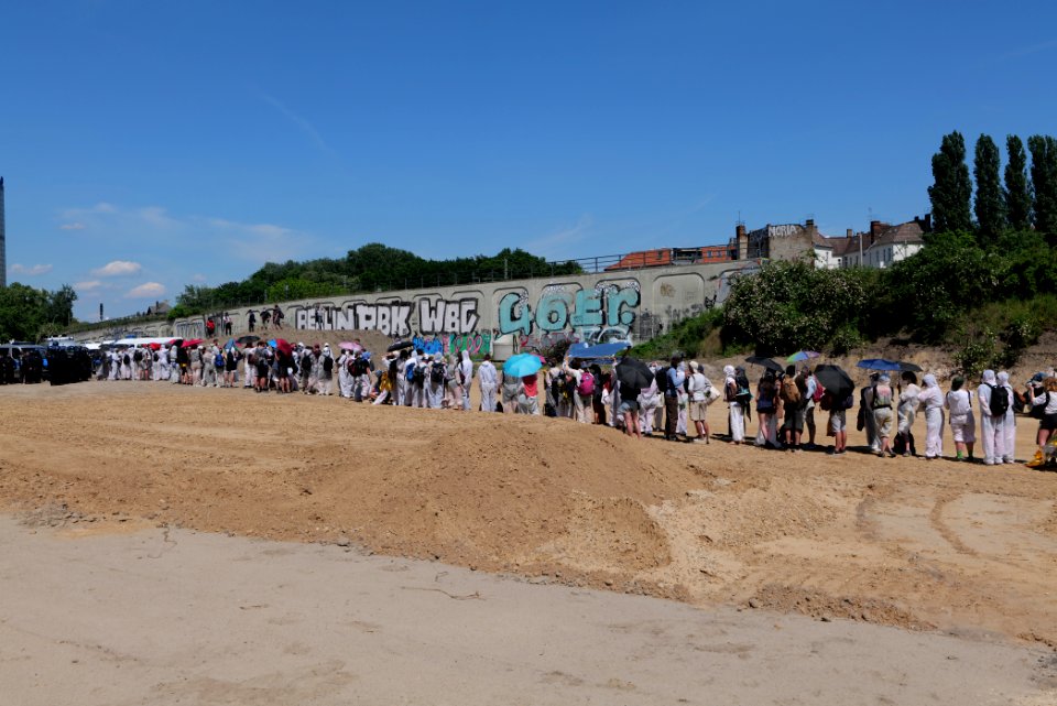 Sand im Getriebe protest A100 Treptower Park 2021-06-05 171