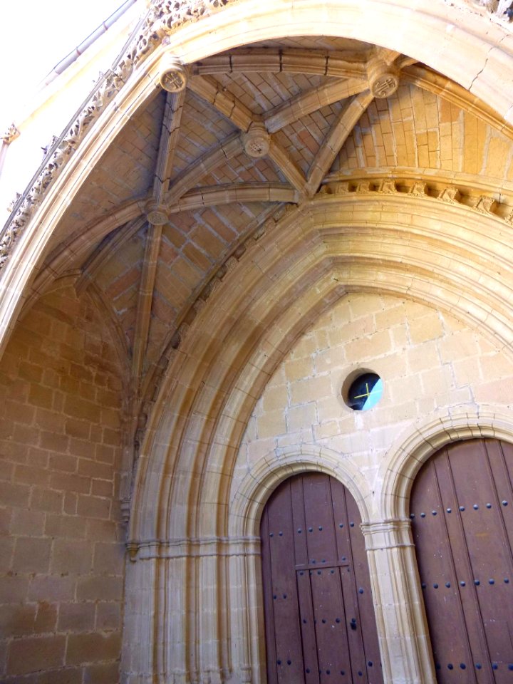Santa Gadea del Cid - Iglesia del Santuario de Santa María del Espino 04