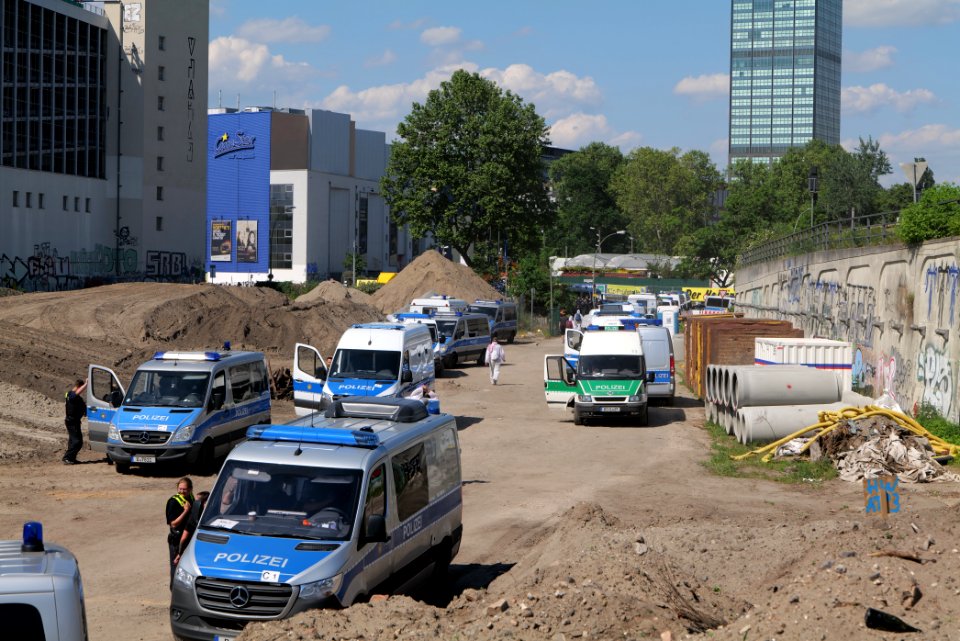 Sand im Getriebe protest A100 Treptower Park 2021-06-05 188