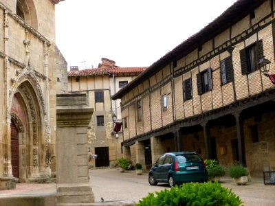 Santa Gadea del Cid - Plaza Porticada 08